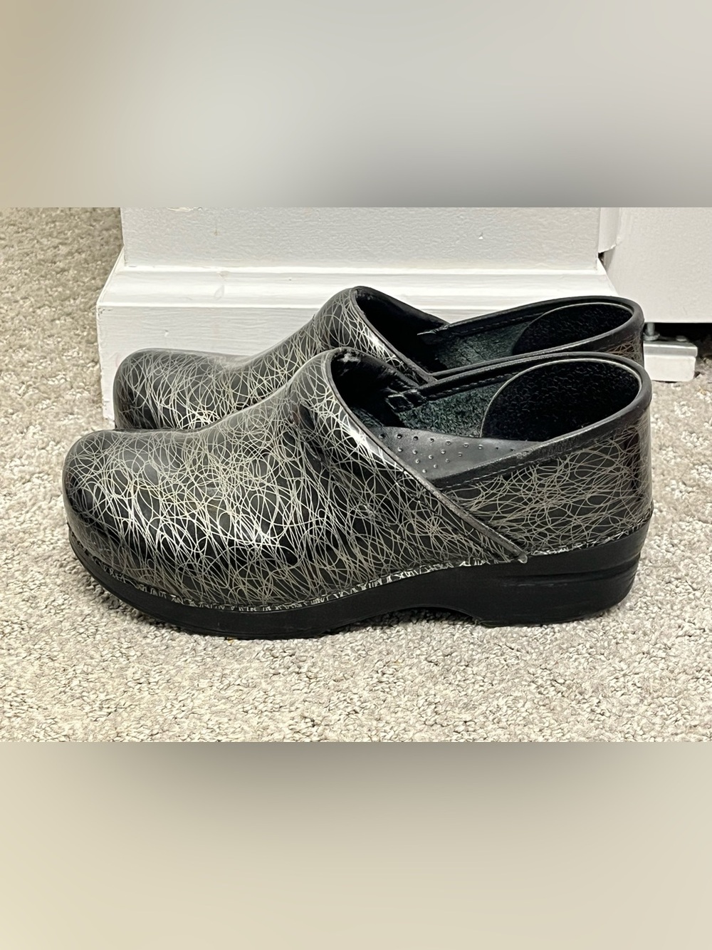 DANSKO Clog Metallic Scribble Leather Women’s Clogs Medical Nursing Sz 38 7.5/8